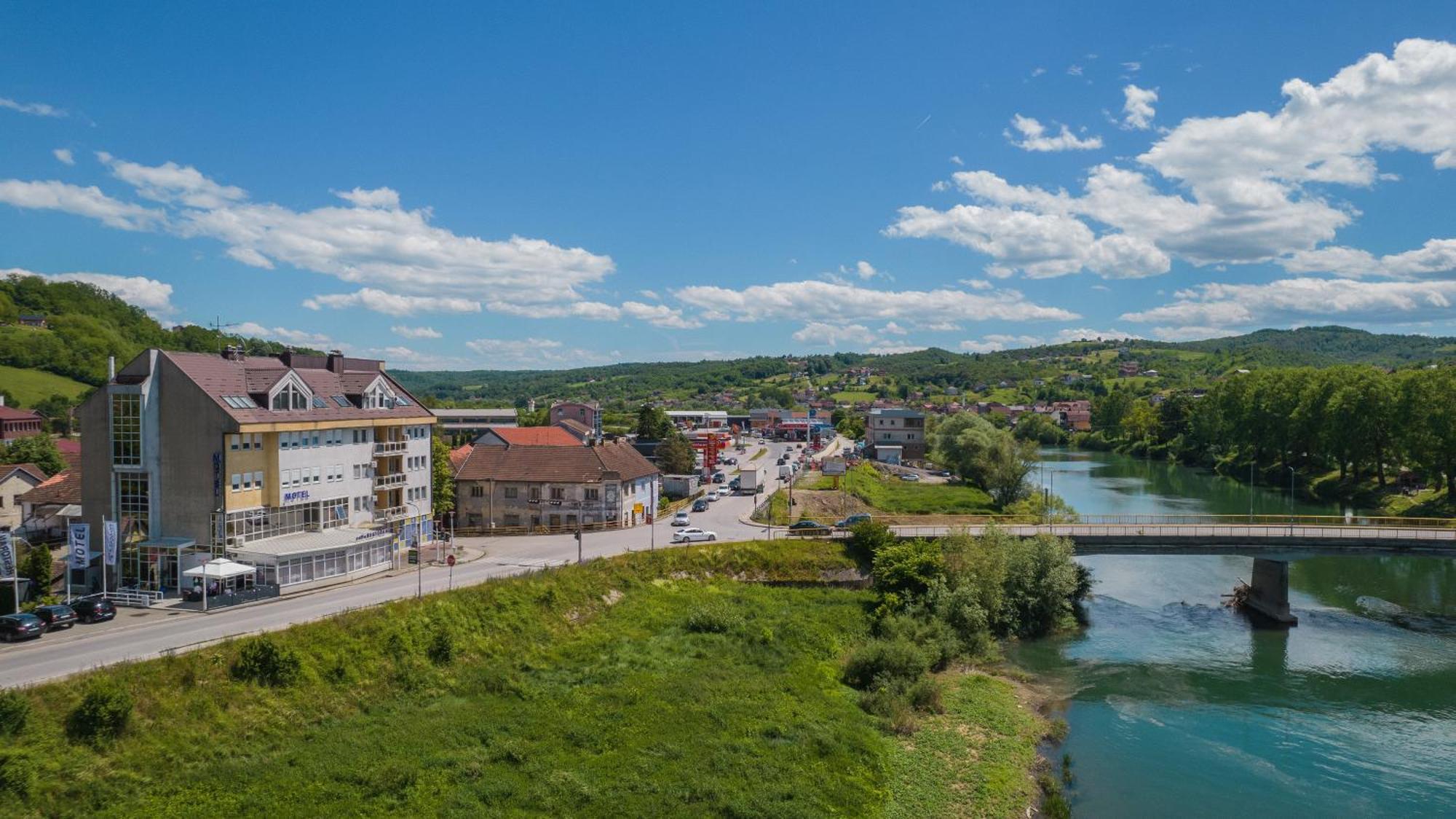 Motel New Sanatron Bosanski Novi Экстерьер фото