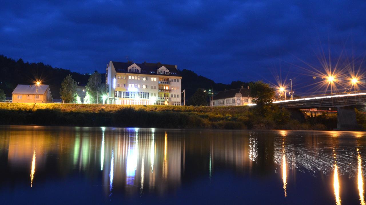 Motel New Sanatron Bosanski Novi Экстерьер фото