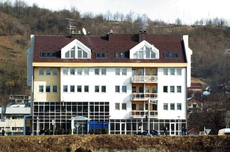 Motel New Sanatron Bosanski Novi Экстерьер фото